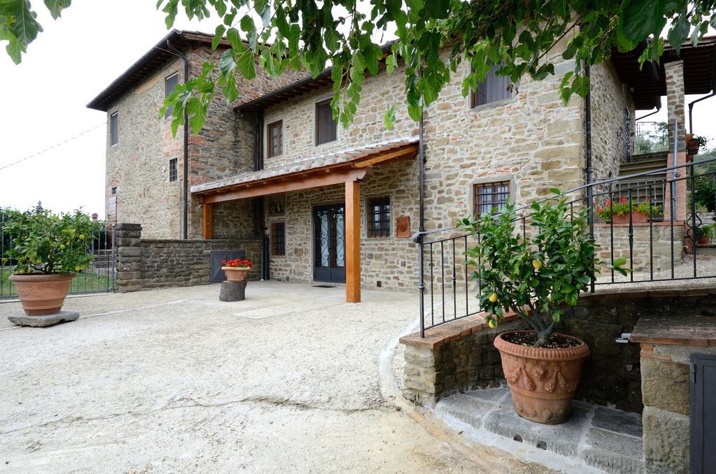 Castelfranco di Sopra Agriturismo Villa Iris מראה חיצוני תמונה